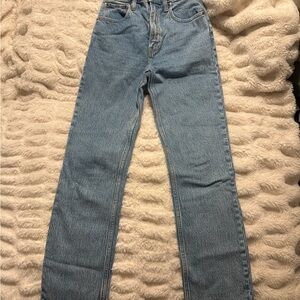 Abercrombie The 90’s Straight Ultra High Rise Jeans